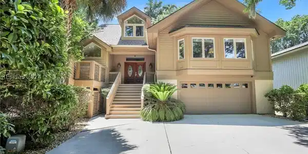 57 Lawton Road