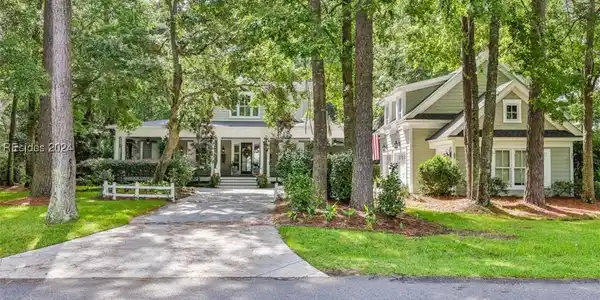 4 Oldfield Village Road