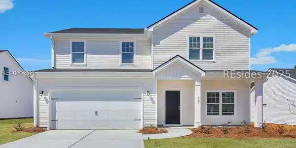 153 Founders Walk