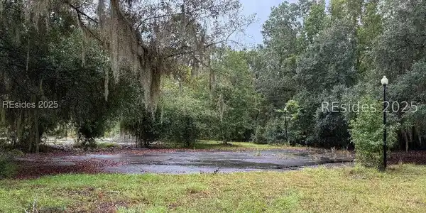 70 Charleston Highway