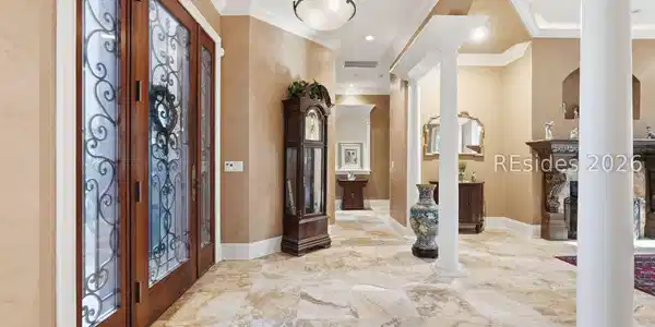 Image 4: Foyer Image 4: Foyer