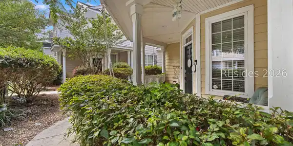 8 Maidencane Street