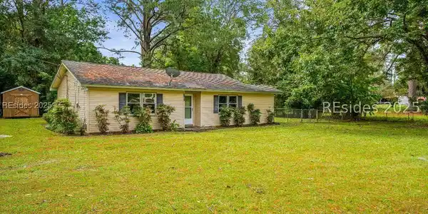 2406 Mossy Oaks Road