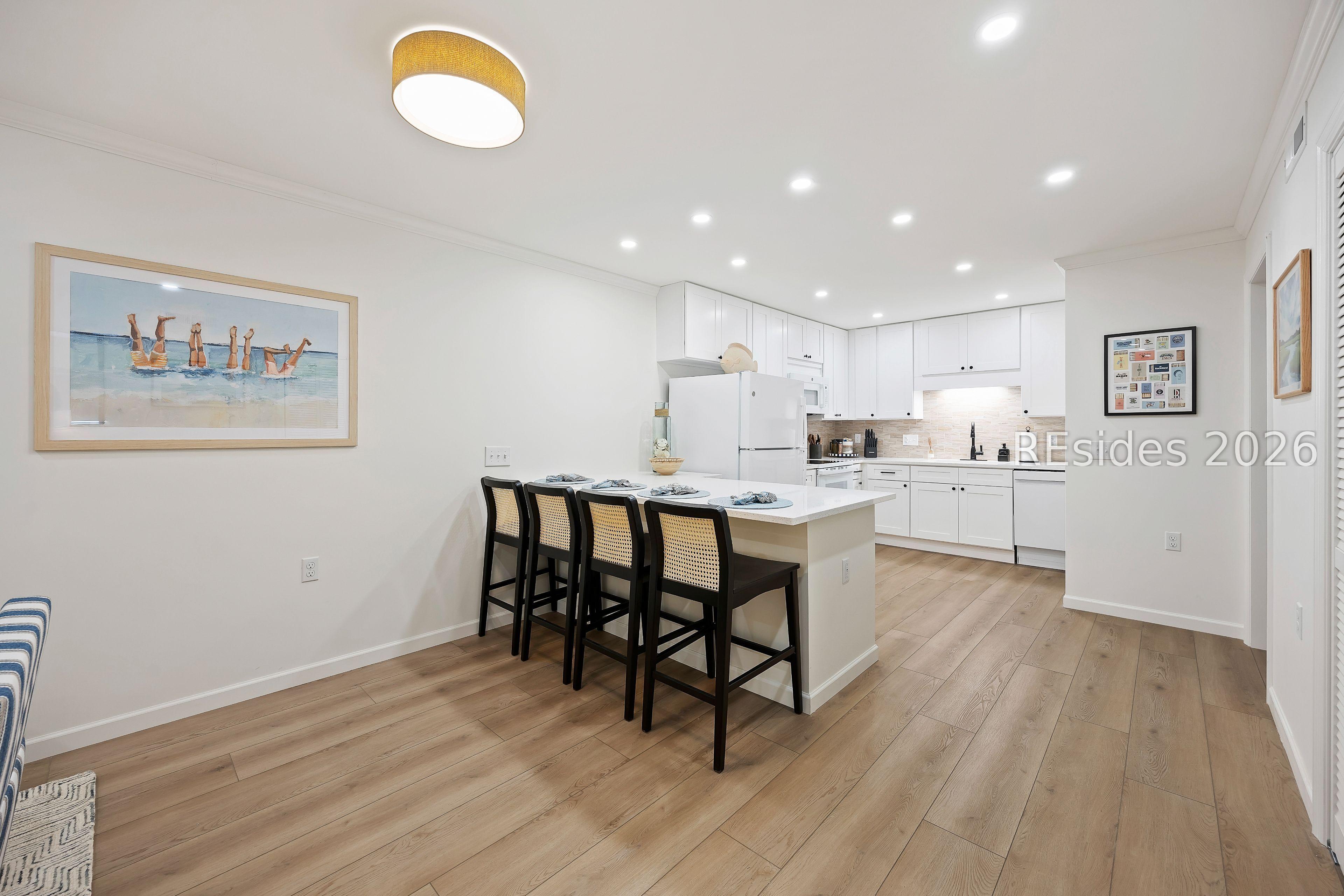 Image 2: Gorgeous New Kitchen & LVP Flooring