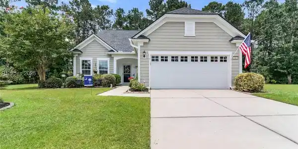 16 Waxwing Court