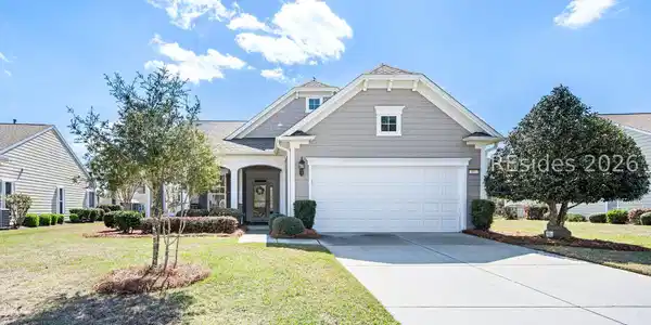 15 Tree Rose Place