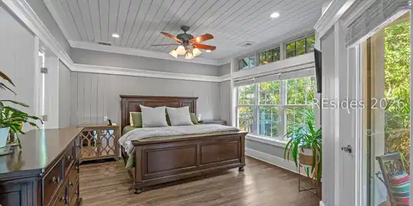 Image 4: Ground floor primary bedroom