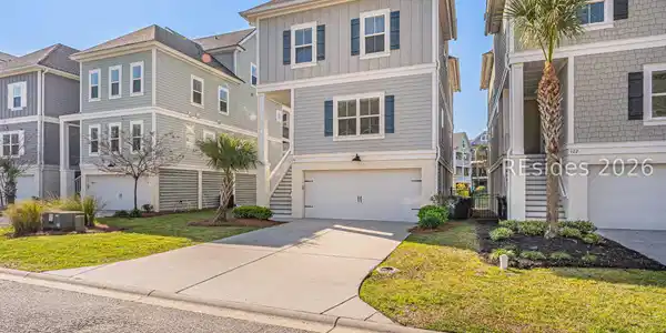 124 Sandcastle Court