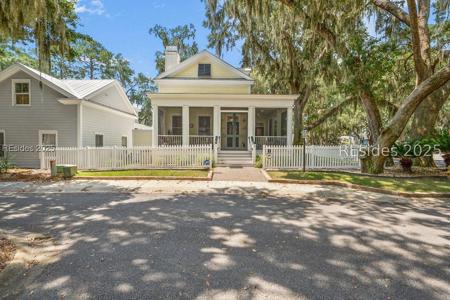 2 Addison Street