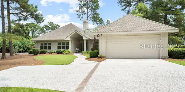 9 Wild Holly Court