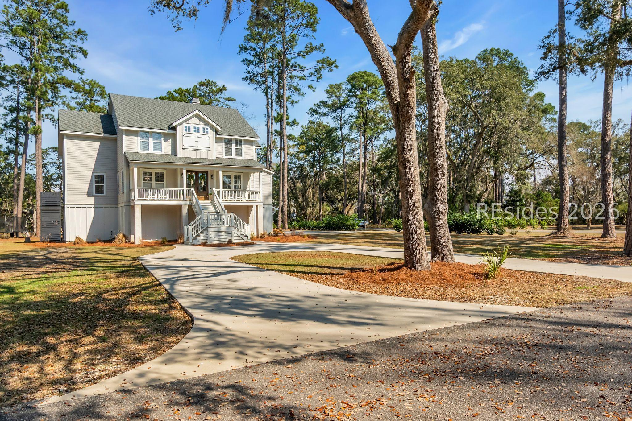 Image 2: Spacious 1.2 acre lot with marsh views Image 2: Spacious 1.2 acre lot with marsh views