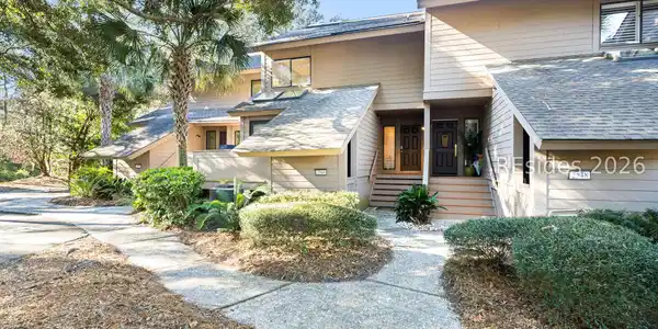 2549 Gleneagle Lane