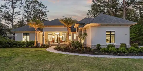 25 Whitehall Drive