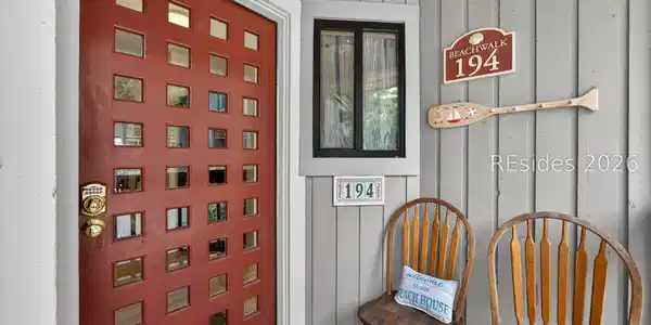 Image 4: Front Door Image 4: Front Door