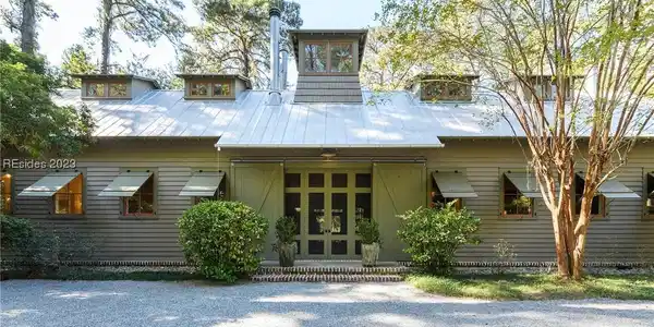 13 Barksdale Lane