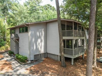 31 Three Mast Lane