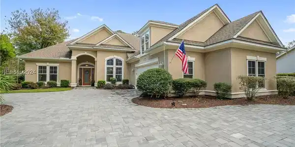 7 Dory Court