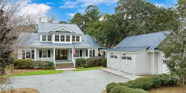 23 Carrier Bluff