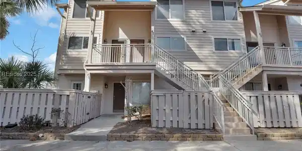15 Deallyon Avenue