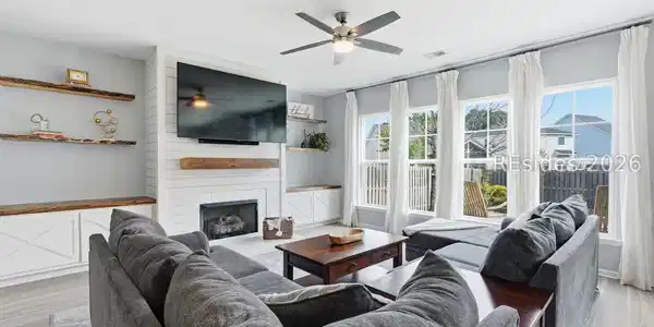 5 Vista Pointe Drive