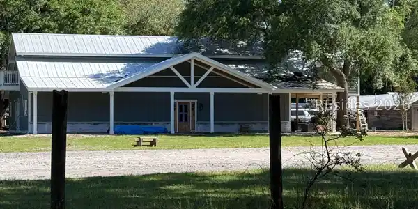 104 Stillwell Road