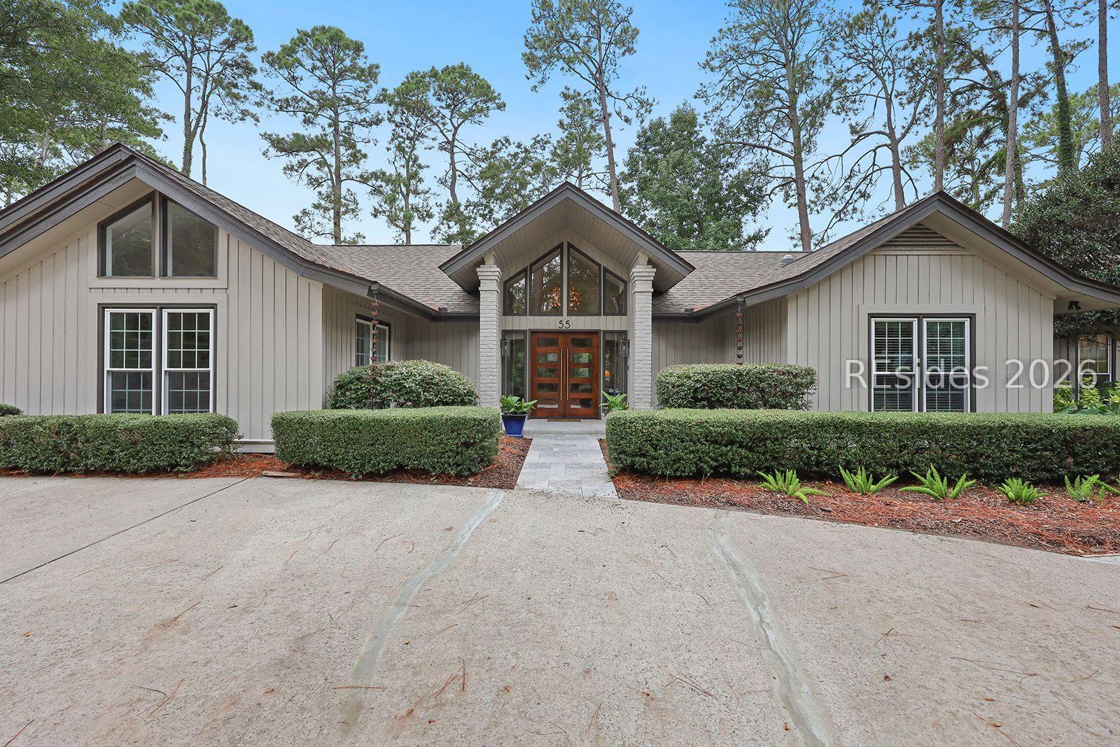 Image 4: Front entrance Image 4: Front entrance