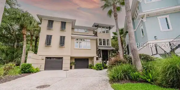 48 Bermuda Pointe Circle