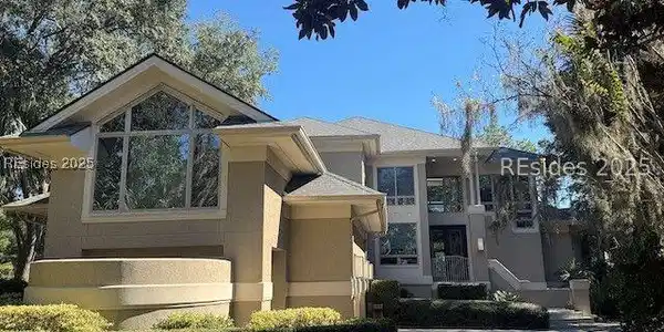 8 Leamington Place