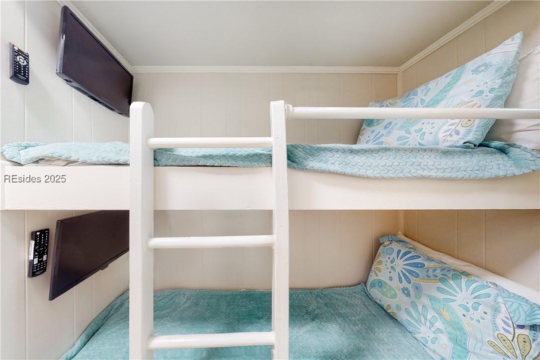 Image 4: Hall Bunks
