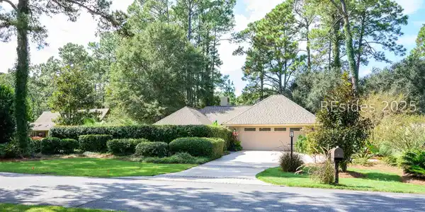 25 Towhee Road