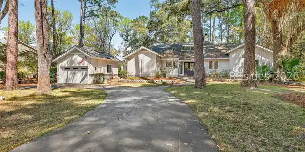 4 Quincy Lane
