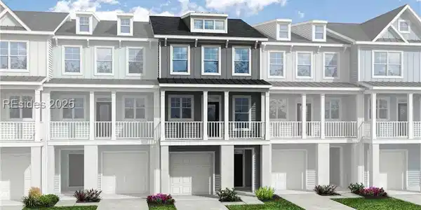 425 Parkside Commons