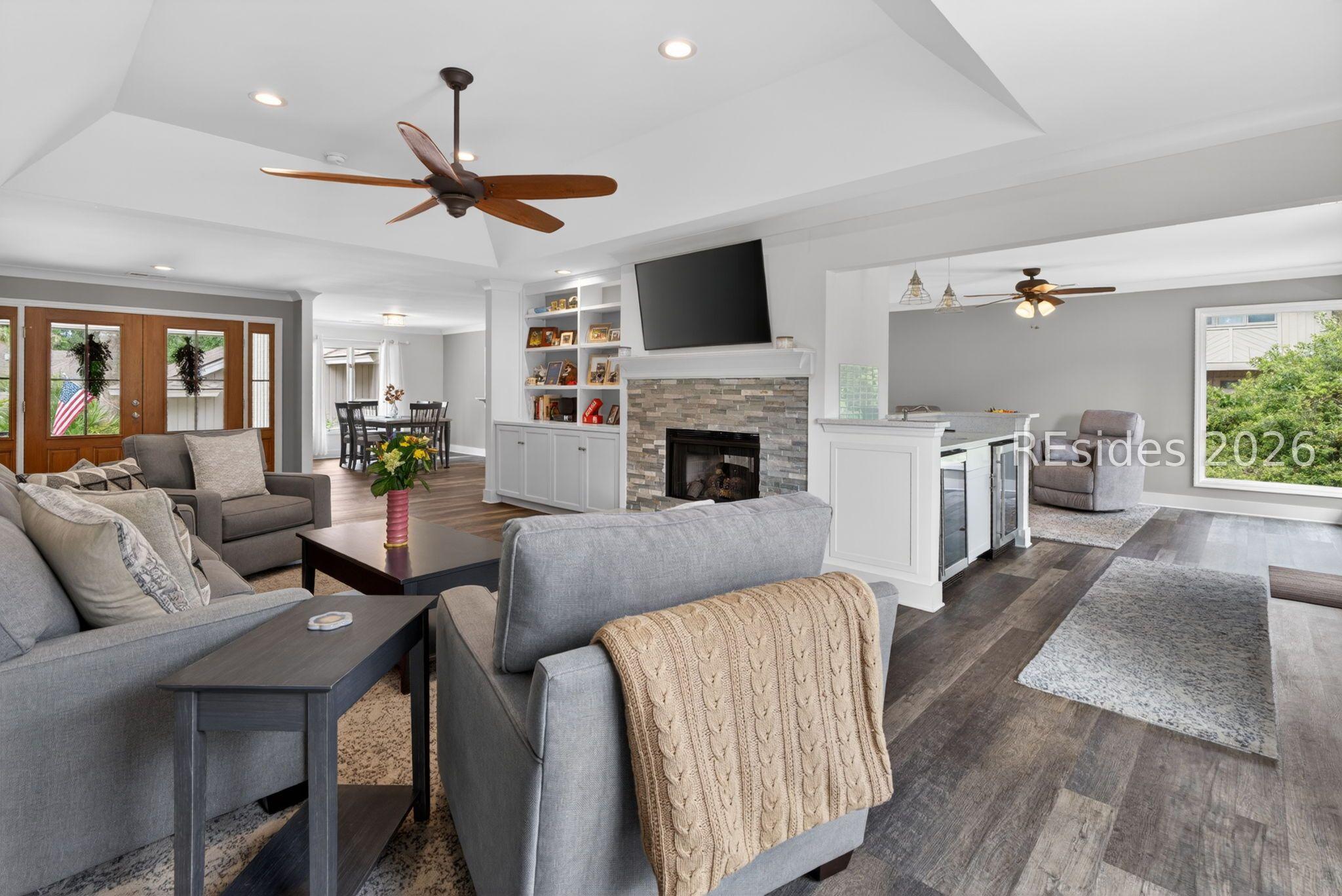 Image 4: Living Room and Wet Bar