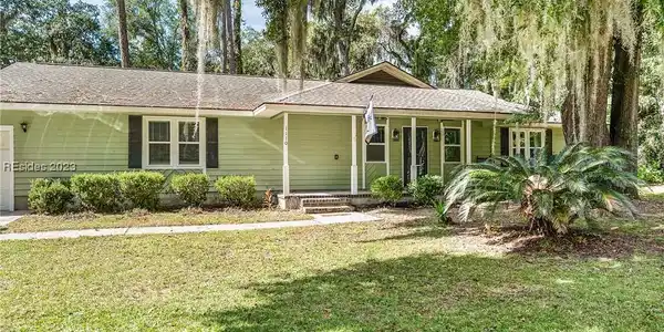 1110 Hookstra Drive