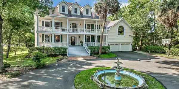83 Peninsula Drive