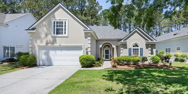 32 Aspen Hall Road