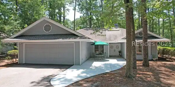 232 White Oaks Circle