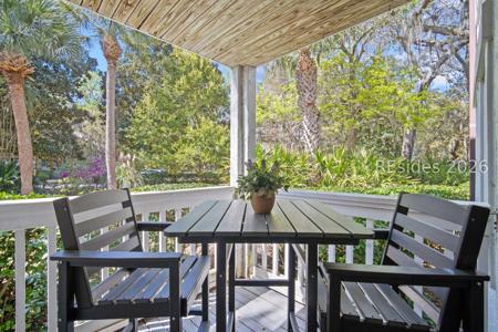 100 Colonnade Drive
