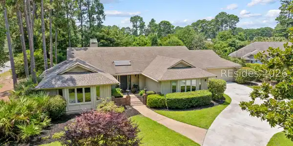1 Crepe Myrtle Court