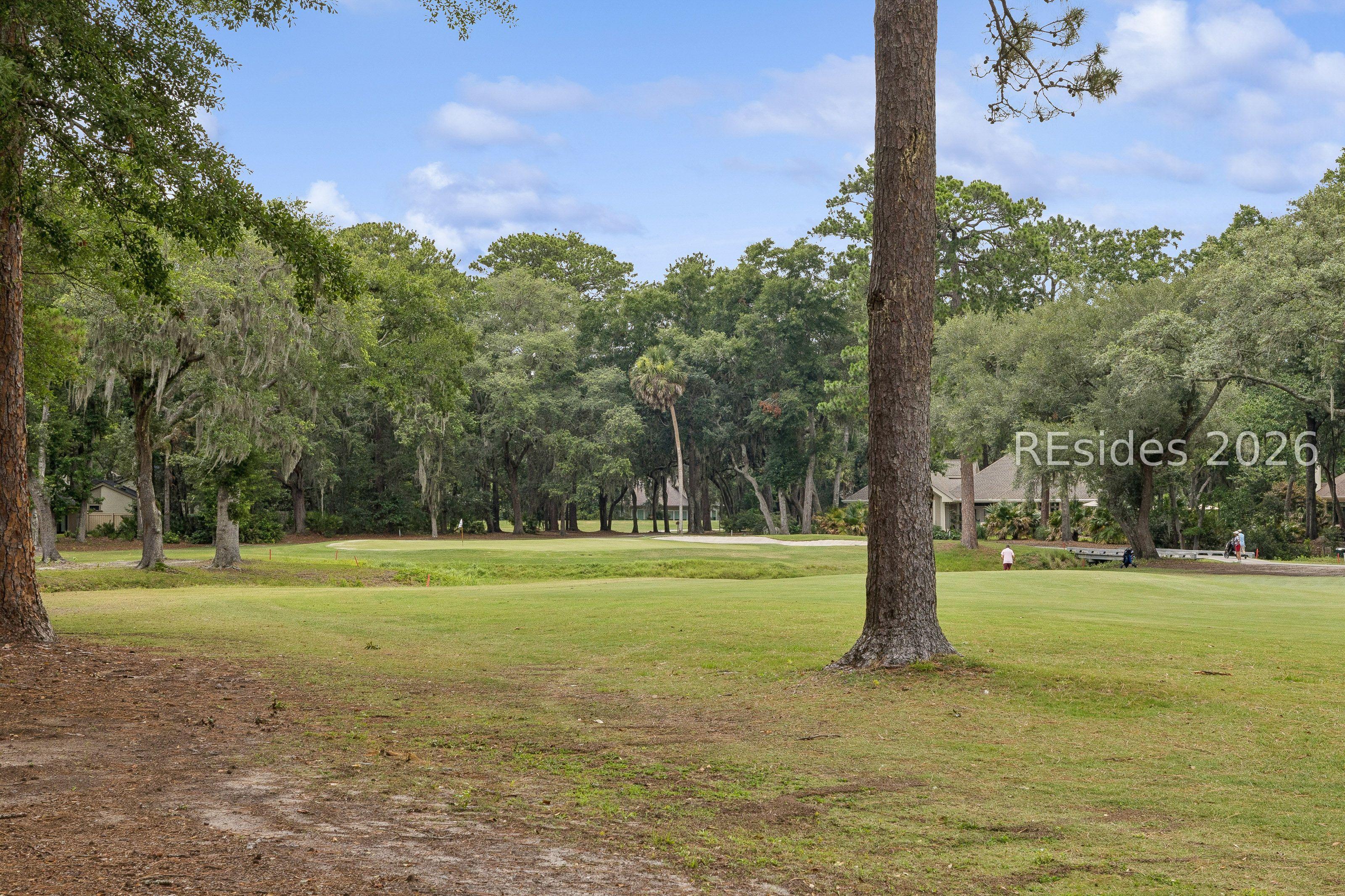 Image 3: Golf View Image 3: Golf View