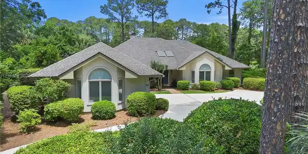 23 Oyster Bay Place