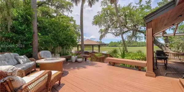 14 Moss Creek Court