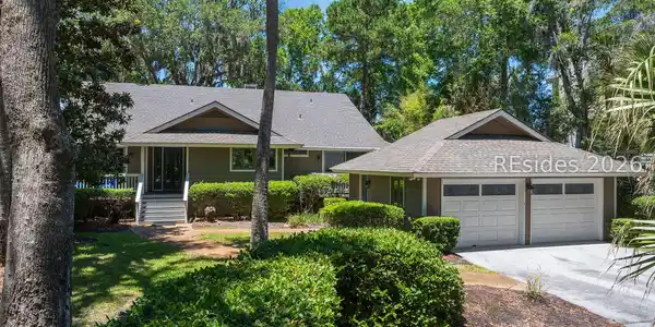 15 Promontory Court