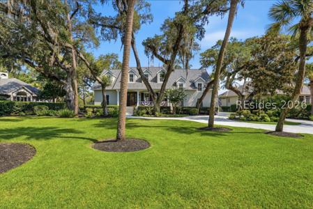 7 Peninsula Drive