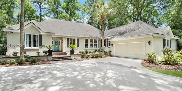 5 Honey Hill Court
