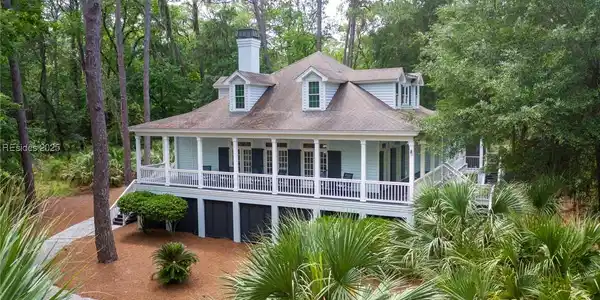 17 Sea Island Ln
