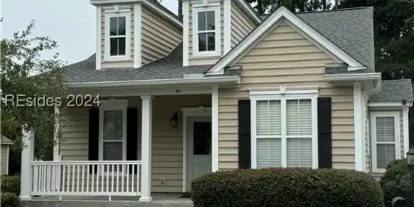 44 Woods Bay Road