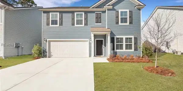 61 Dargan Loop