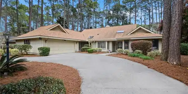 14 Eagle Claw Drive