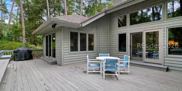 Image 2: Rear Deck Image 2: Rear Deck